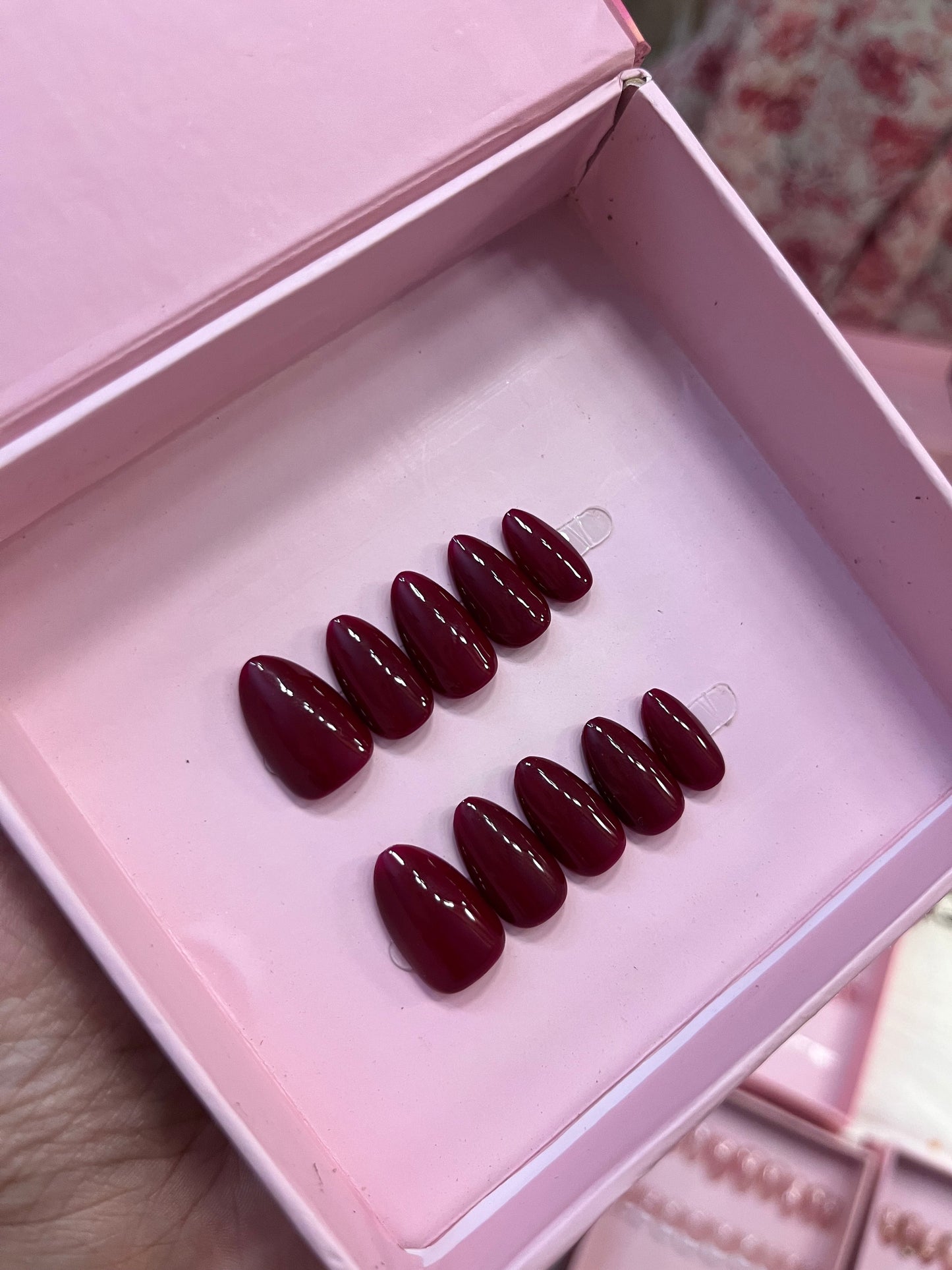 BLOOD RED SOLID SET